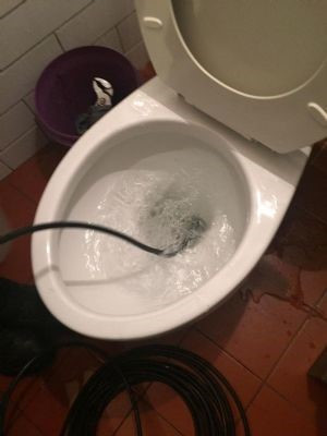 路路通下水道水管疏通公司,不通绝不收费! 纽约冷暖水电