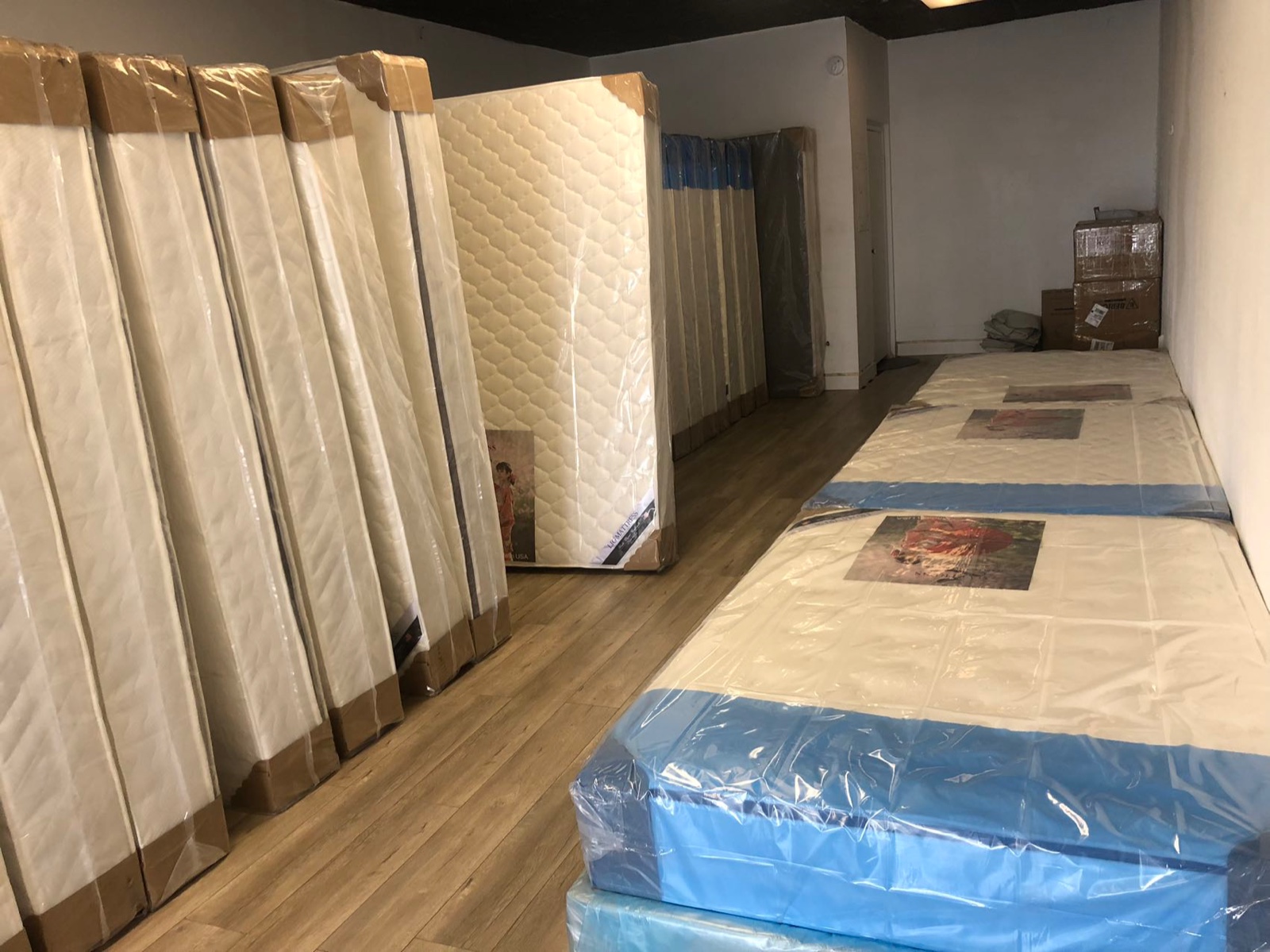 这里有华人朋友喜欢的硬床垫、椰棕床垫,价格优惠 洛杉矶家具/ 这里有华人朋友喜欢的硬床垫、椰棕床垫,价格优惠 洛杉矶家具/